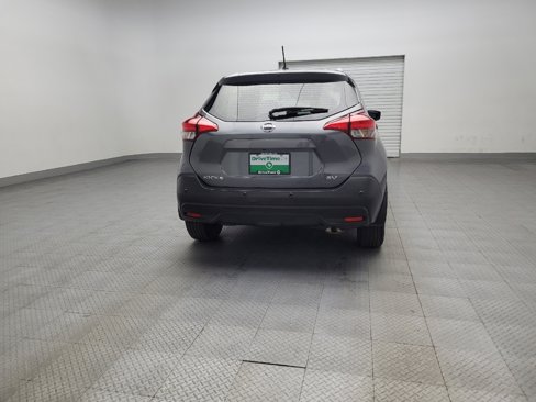 Used 2020 Nissan Kicks SV image 7