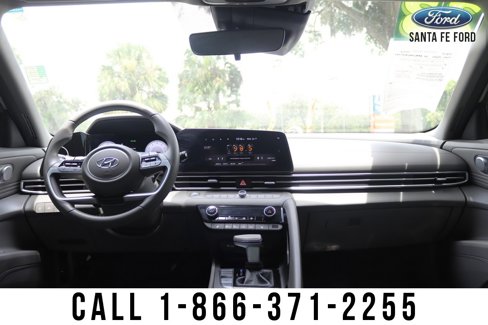 Used 2023 Hyundai Elantra SEL w/ Convenience Package image 24