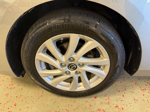 Used 2013 MAZDA MAZDA3 i Grand Touring image 14