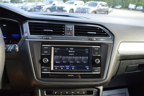 Used 2022 Volkswagen Tiguan S image 16