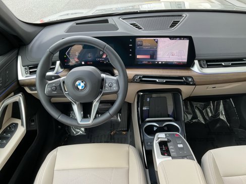 New 2025 BMW X1 xDrive28i w/ Technology Package image 33