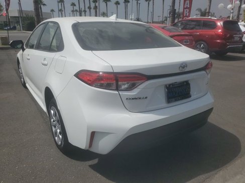 Used 2024 Toyota Corolla LE image 7