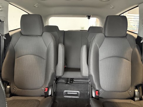 Used 2017 Chevrolet Traverse LT image 24