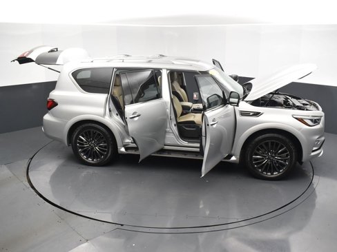 Used 2022 INFINITI QX80 Premium Select w/ All-Season Package image 37