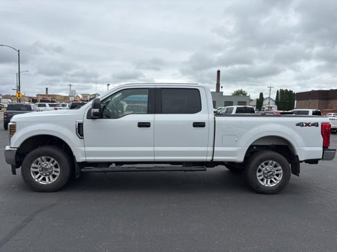 Used 2018 Ford F250 XLT image 2