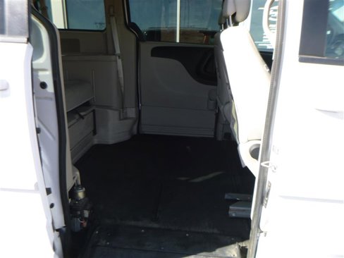 Used 2014 Dodge Grand Caravan SXT w/ Rear Park Assist Package image 11
