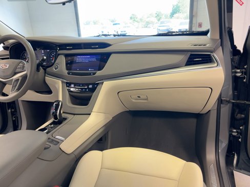 Used 2022 Cadillac XT5 Premium Luxury w/ Technology Package image 29