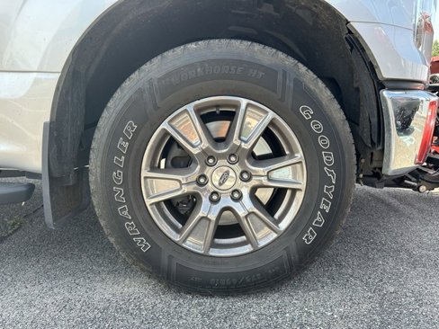Used 2017 Ford F150 XLT w/ Equipment Group 301A Mid image 7