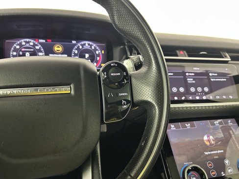 Used 2019 Land Rover Range Rover Velar R-Dynamic SE image 22