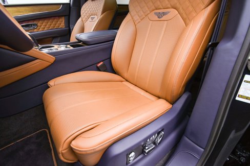 Used 2023 Bentley Bentayga image 52