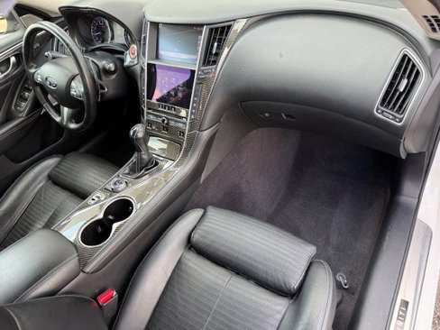Used 2017 INFINITI Q50 Sport image 17