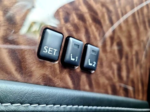 Used 2020 Nissan Armada SL w/ Premium Package image 32