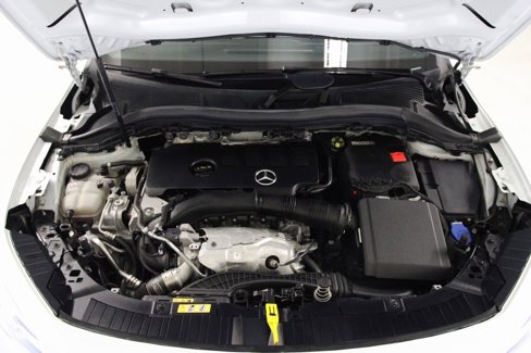 Used 2023 Mercedes-Benz GLA 250 4MATIC w/ Premium Package image 12
