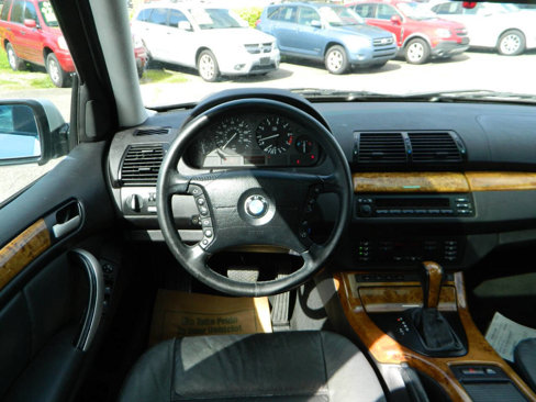 Used 2001 BMW X5 3.0i image 14