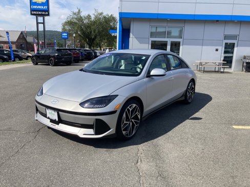 Used 2024 Hyundai Ioniq 6 SEL image 3