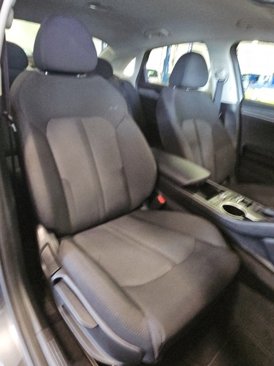 Used 2023 Kia K5 LXS image 38