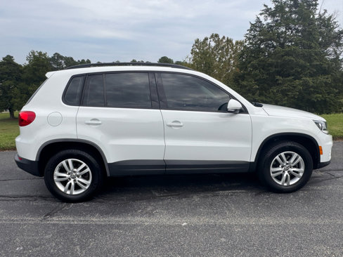 Used 2016 Volkswagen Tiguan S image 28