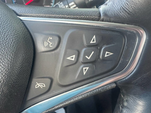 Used 2018 Chevrolet Equinox LT image 15