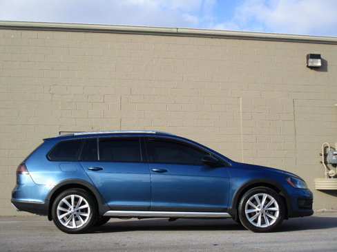 Used 2017 Volkswagen Golf Alltrack SE image 8