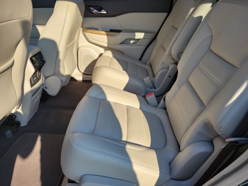 Used 2019 GMC Acadia Denali image 19