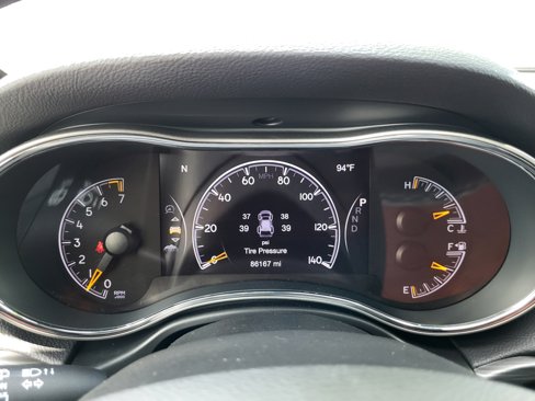 Used 2019 Jeep Grand Cherokee Limited image 9