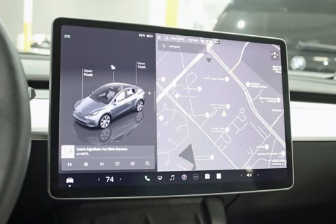 Used 2023 Tesla Model Y Long Range image 16