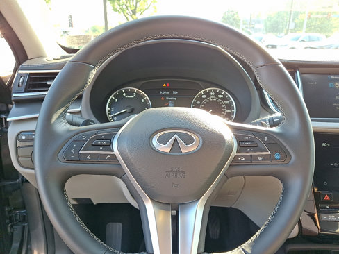 Certified 2024 INFINITI QX50 Luxe image 19