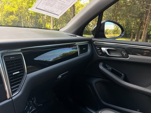 Used 2018 Porsche Macan S image 67