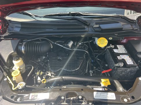 Used 2020 Dodge Grand Caravan SXT image 13