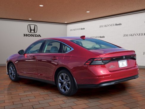 Certified 2023 Honda Accord EX image 11