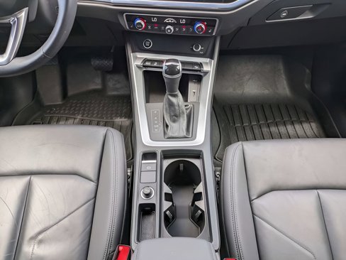 Used 2021 Audi Q3 2.0T Premium w/ Convenience Package image 18