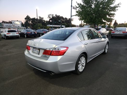 Used 2013 Honda Accord Touring image 4