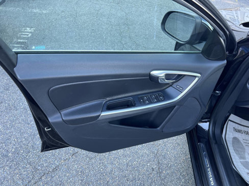 Used 2013 Volvo S60 T5 image 21