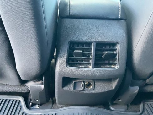 Used 2013 Ford Edge SEL image 25