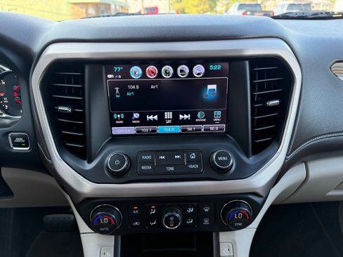 Used 2019 GMC Acadia Denali image 24