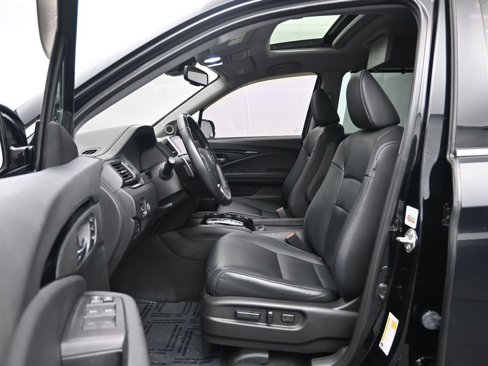 Used 2018 Honda Pilot Touring image 27