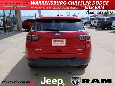 Used 2023 Jeep Compass Latitude image 5