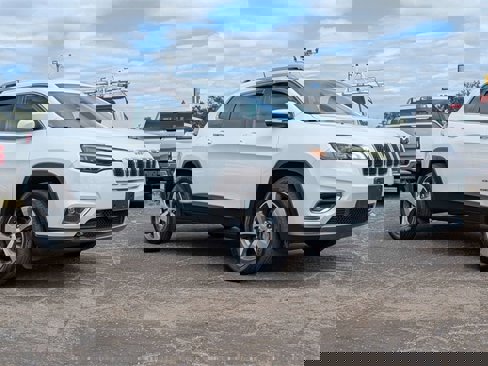 Used 2020 Jeep Cherokee Limited image 2