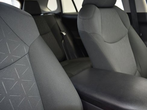 Used 2022 Toyota RAV4 XLE image 26