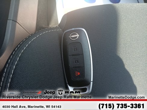 Used 2023 Nissan Rogue S image 26
