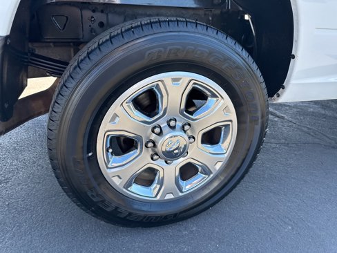Used 2015 RAM 3500 SLT w/ Luxury Group image 6