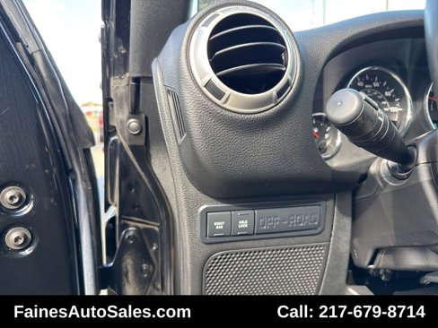 Used 2016 Jeep Wrangler Rubicon w/ Power Convenience Group image 67