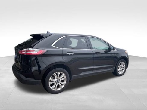 Used 2022 Ford Edge Titanium image 7