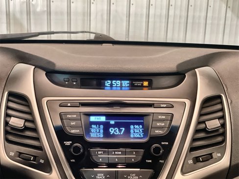 Used 2014 Hyundai Elantra SE image 13