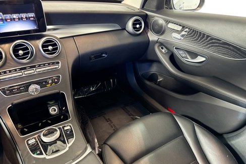 Used 2017 Mercedes-Benz C 300 Sedan image 22