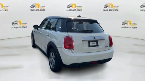 Used 2015 MINI Cooper 4-Door Hardtop image 7