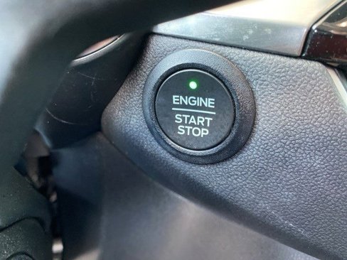 Certified 2022 Ford Escape Titanium image 26