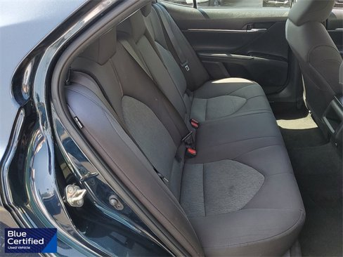 Used 2020 Toyota Camry LE image 19