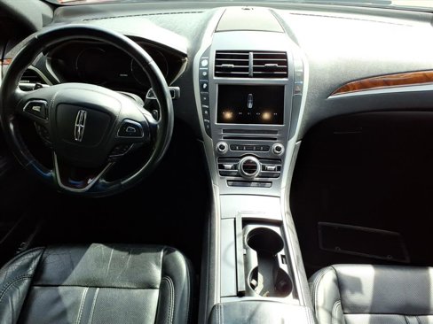 Used 2017 Lincoln MKZ Reserve image 8