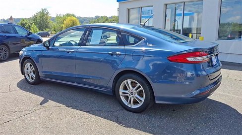 Used 2018 Ford Fusion SE w/ Fusion SE Technology Package image 6